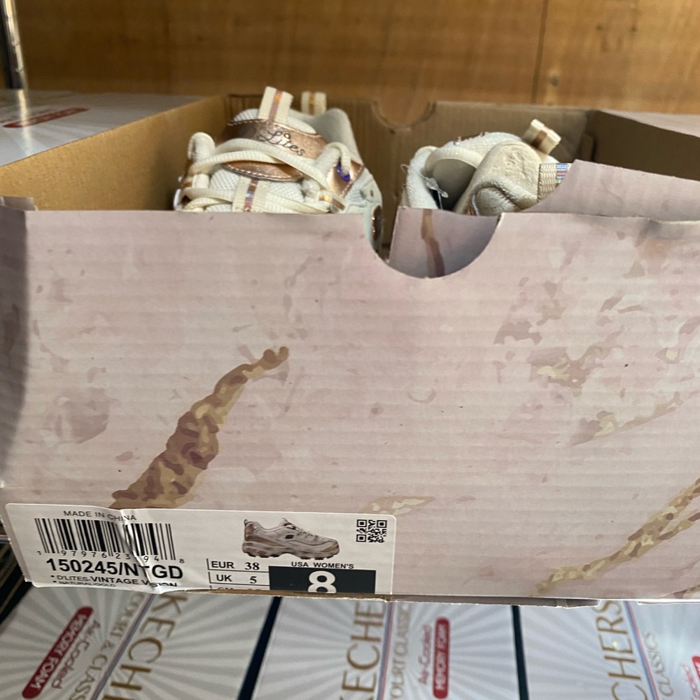 Skechers Cream and Gold Sneakers